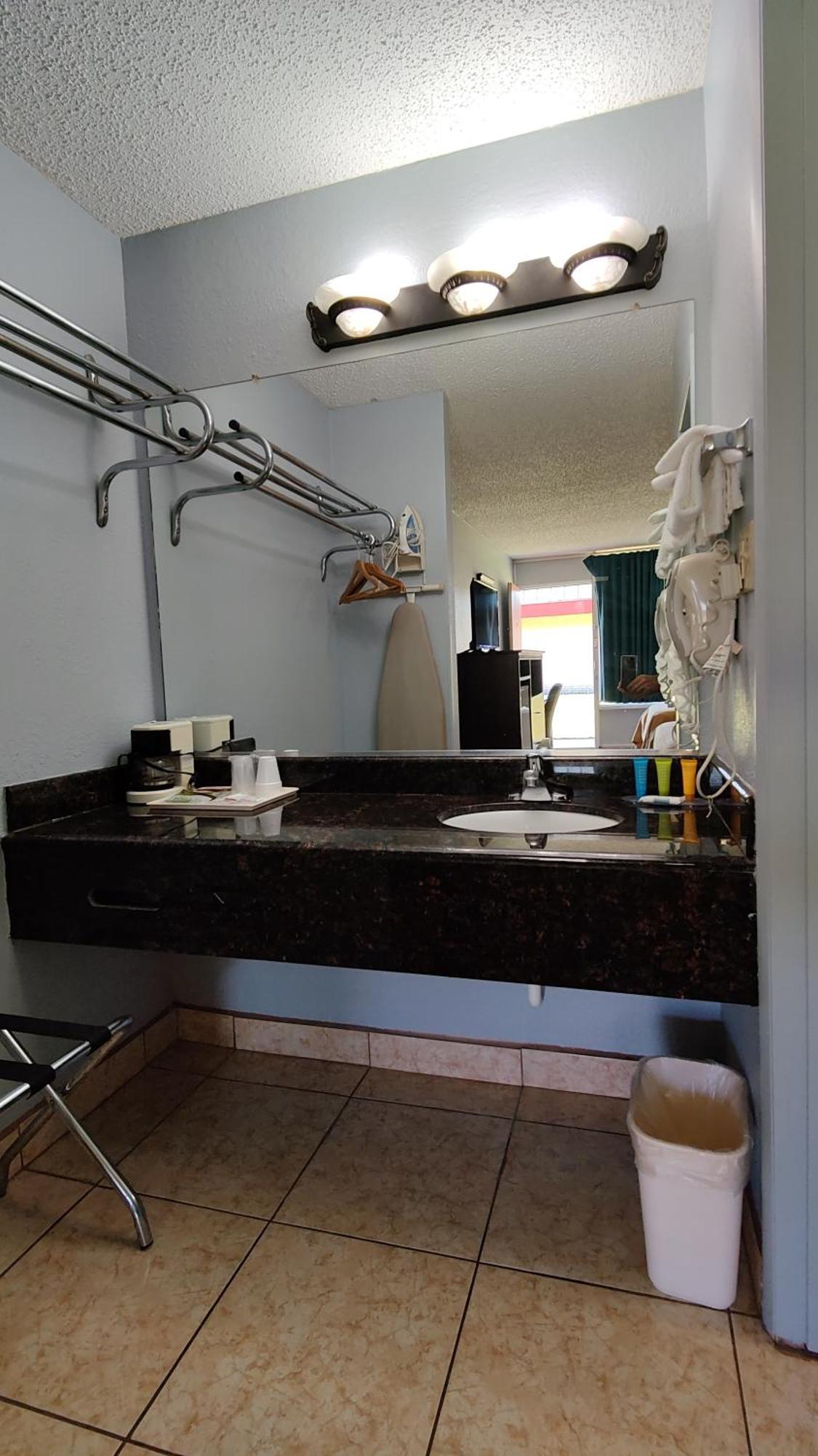 Countryside Inn & Suites Idabel エクステリア 写真